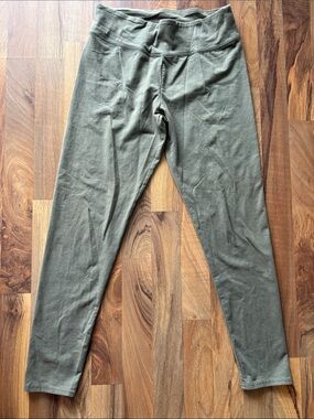 aerie Woman’s Olive Green Workout Leggings Size L